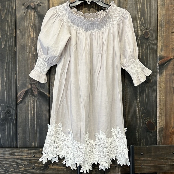 Anthropologie HD in Paris Off Shoulder Mini Dress XS Lace Appliques Smocked Boho - Picture 1 of 12